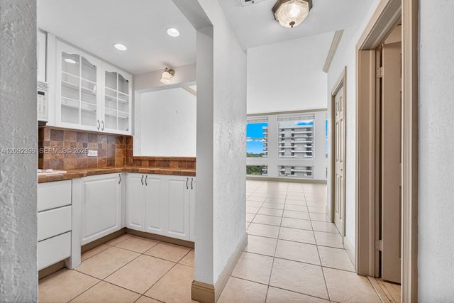 700 Biltmore Way 814, Coral Gables, FL 33134