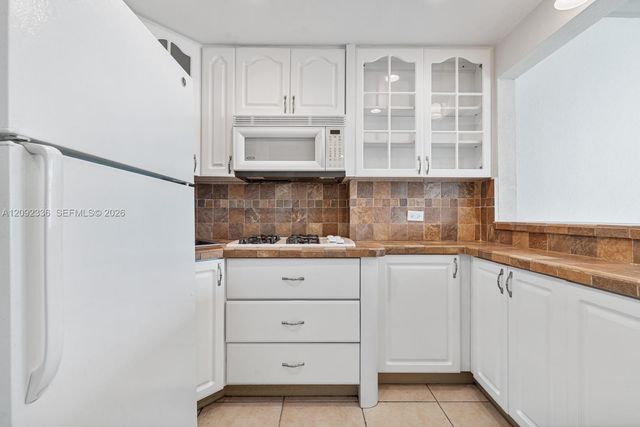 700 Biltmore Way 814, Coral Gables, FL 33134