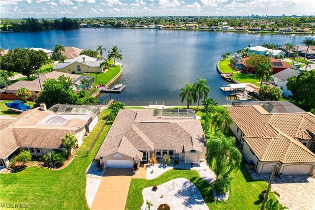 911 SW 3rd AVE, Cape Coral, FL 33991