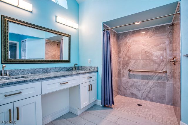 911 SW 3rd AVE, Cape Coral, FL 33991