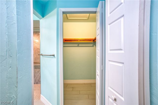 911 SW 3rd AVE, Cape Coral, FL 33991