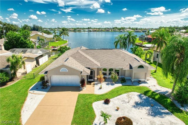 911 SW 3rd AVE, Cape Coral, FL 33991