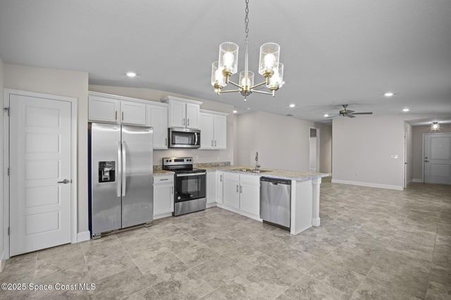 1117 Canfield Circle SE, Palm Bay, FL 32909