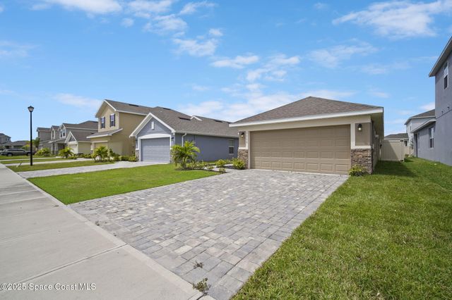 1117 Canfield Circle SE, Palm Bay, FL 32909