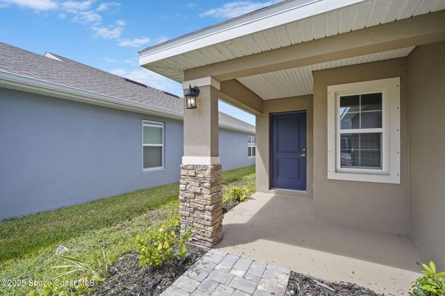 1117 Canfield Circle SE, Palm Bay, FL 32909