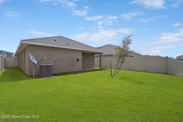 1117 Canfield Circle SE, Palm Bay, FL 32909