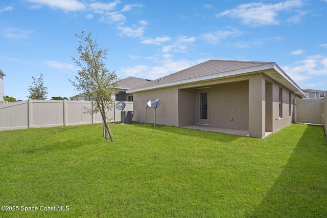1117 Canfield Circle SE, Palm Bay, FL 32909