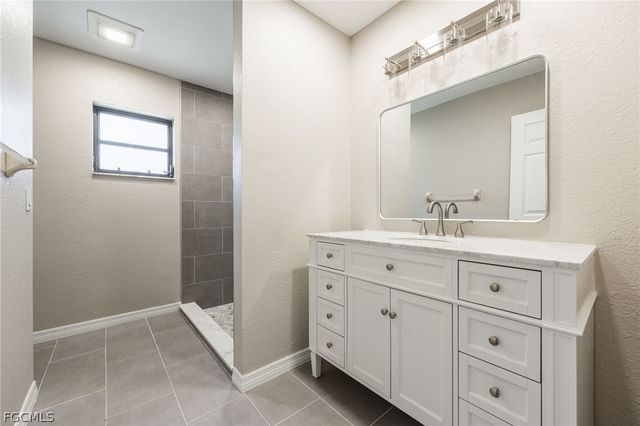 18890 Fox Run RD, Alva, FL 33920