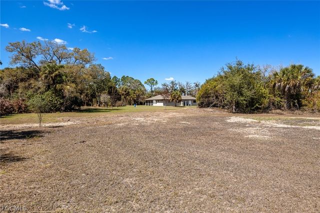 18890 Fox Run RD, Alva, FL 33920