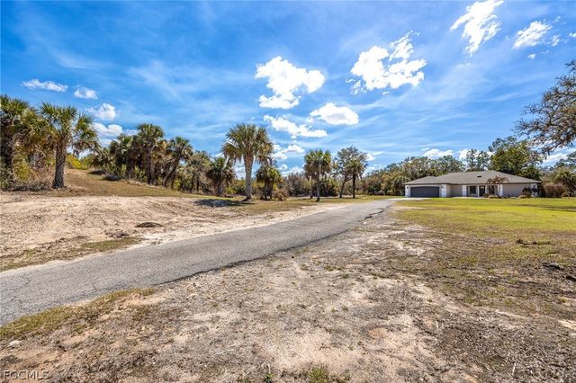 18890 Fox Run RD, Alva, FL 33920