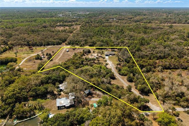 18890 Fox Run RD, Alva, FL 33920