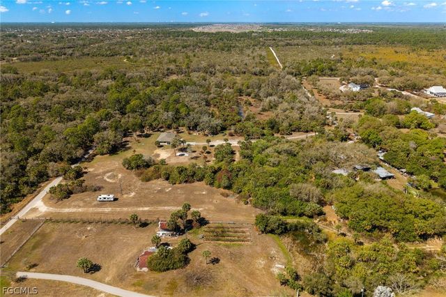 18890 Fox Run RD, Alva, FL 33920