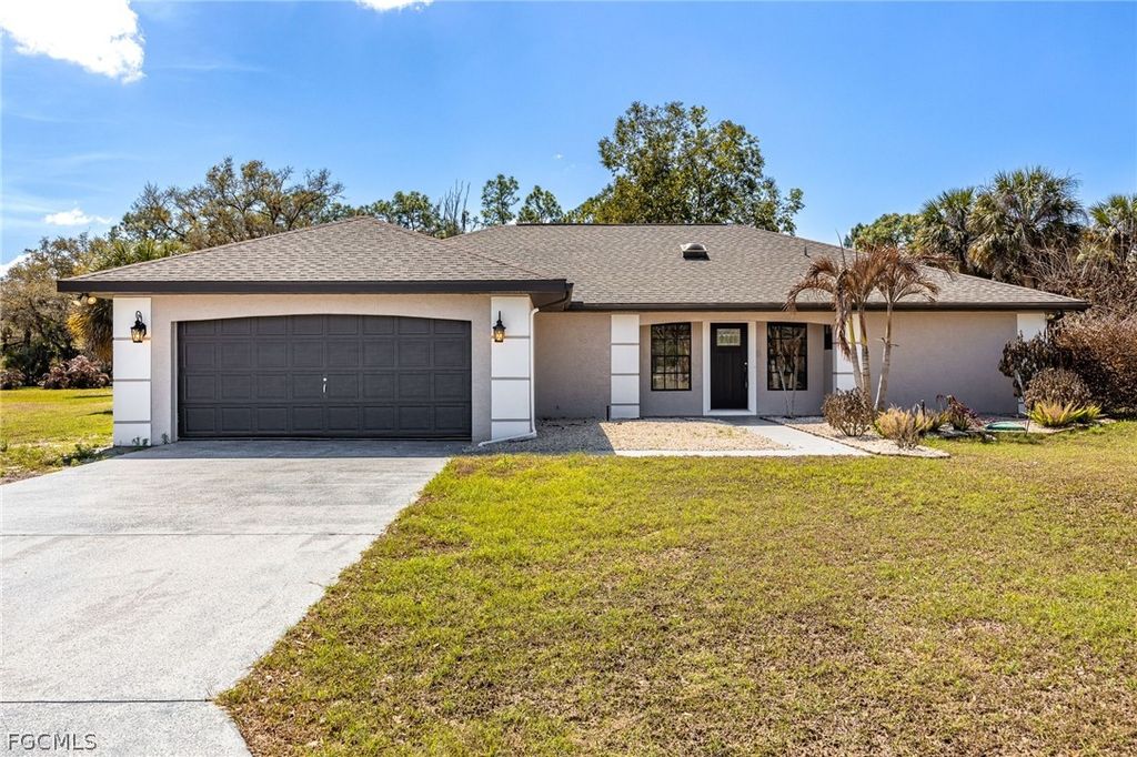 18890 Fox Run RD, Alva, FL 33920