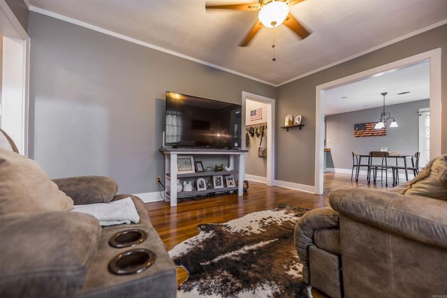 102 Shepherd Ave, Camden, AR 71701