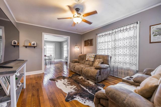 102 Shepherd Ave, Camden, AR 71701