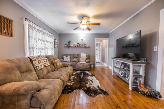 102 Shepherd Ave, Camden, AR 71701