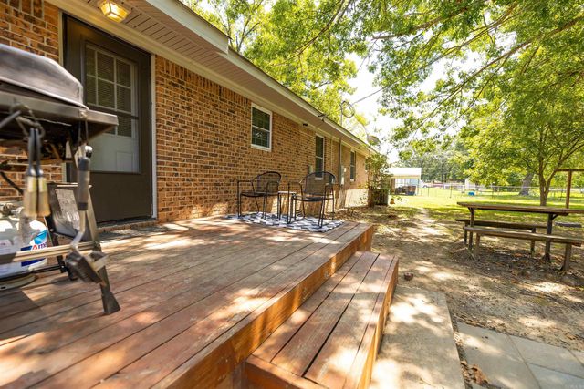 102 Shepherd Ave, Camden, AR 71701