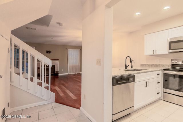 1518 SPINDRIFT Circle W, Neptune Beach, FL 32266