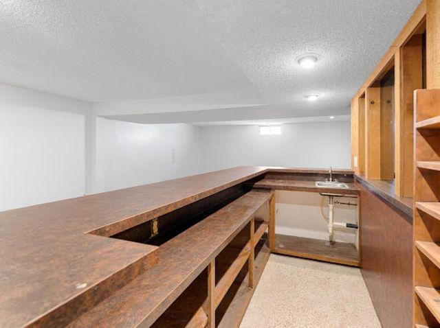 730 Moundview Ave., Salina, KS 67401