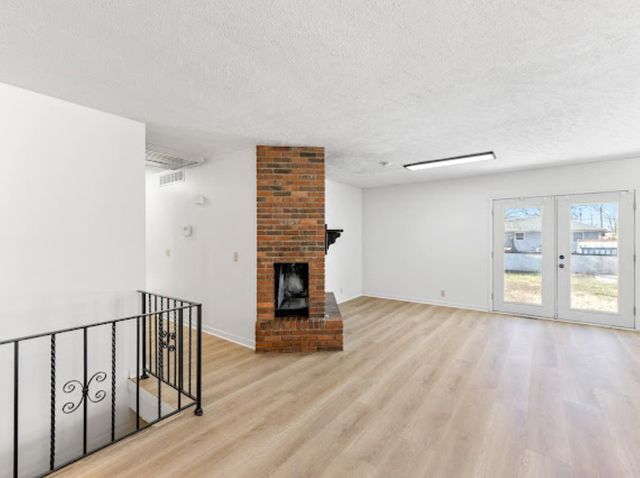 730 Moundview Ave., Salina, KS 67401