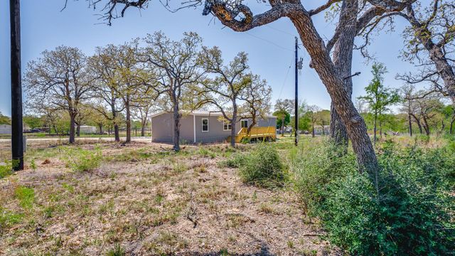 195 Tuck ST B, Cedar Creek, TX 78612