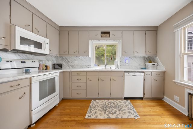 26 Laura Avenue, Prospect, CT 06712