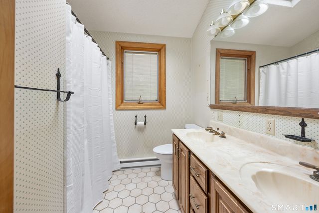 26 Laura Avenue, Prospect, CT 06712
