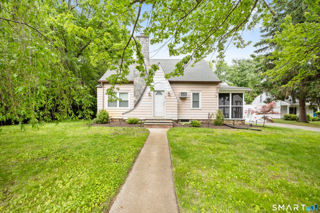26 Laura Avenue, Prospect, CT 06712