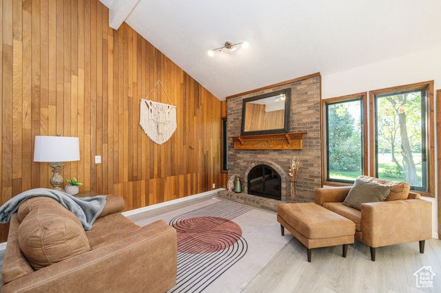 38 N WHITE BARN DR, Pleasant View, UT 84414