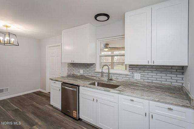 5542 Ashdale Court, Toledo, OH 43612