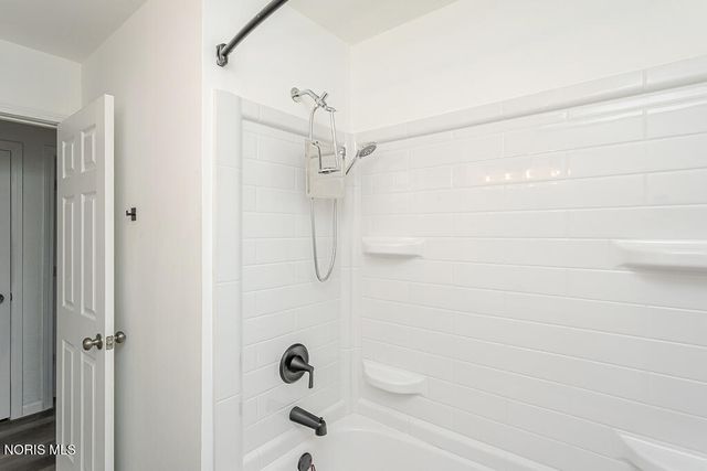 5542 Ashdale Court, Toledo, OH 43612