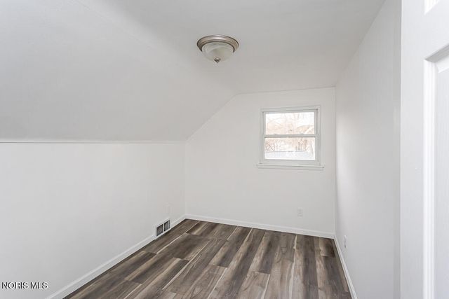 5542 Ashdale Court, Toledo, OH 43612