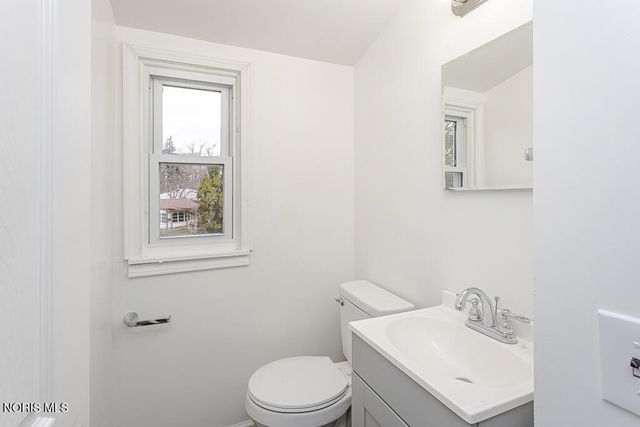 5542 Ashdale Court, Toledo, OH 43612