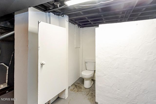 5542 Ashdale Court, Toledo, OH 43612