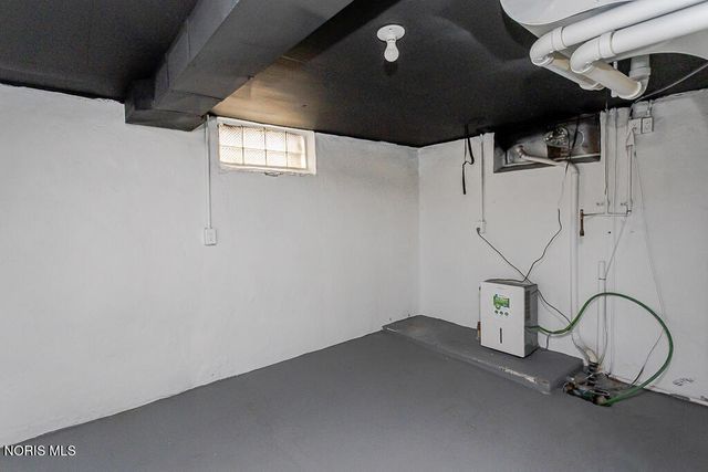 5542 Ashdale Court, Toledo, OH 43612