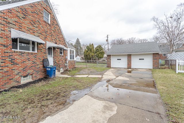 5542 Ashdale Court, Toledo, OH 43612