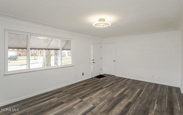 5542 Ashdale Court, Toledo, OH 43612