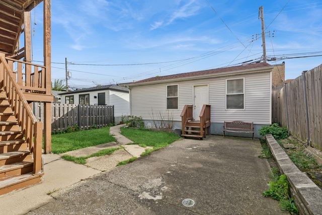 2429 N Rockwell Street, Chicago, IL 60647