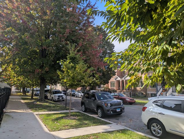 2429 N Rockwell Street, Chicago, IL 60647