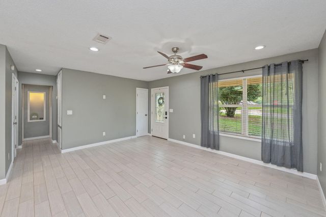 91 North Street, Defuniak Springs, FL 32433