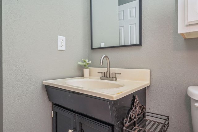 91 North Street, Defuniak Springs, FL 32433