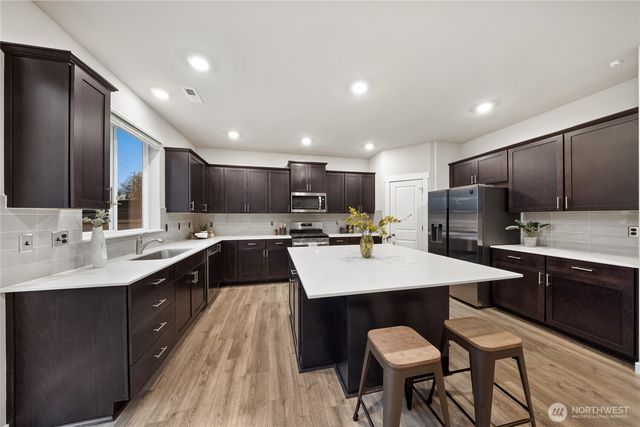 15266 198th AVE Ct E, Bonney Lake, WA 98391