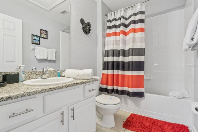 2560 MANESHAW LANE, Kissimmee, FL 34747