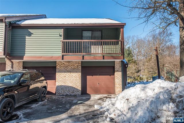 7 Summit, Clinton Town, NJ 08801