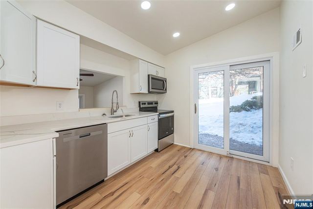 7 Summit, Clinton Town, NJ 08801