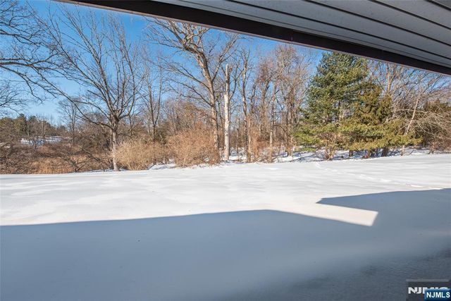 7 Summit, Clinton Town, NJ 08801