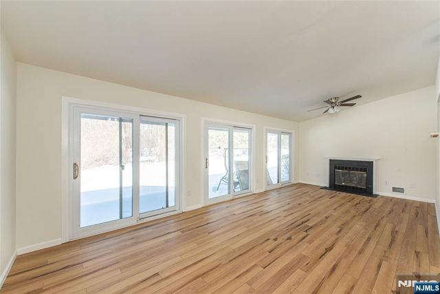 7 Summit, Clinton Town, NJ 08801