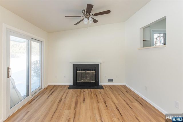 7 Summit, Clinton Town, NJ 08801