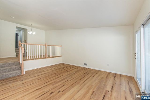 7 Summit, Clinton Town, NJ 08801