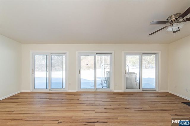 7 Summit, Clinton Town, NJ 08801